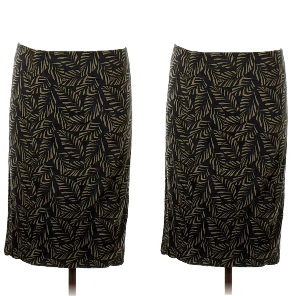 LOFT elastic waistband